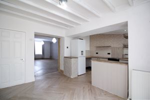 Kitchen/Diner- click for photo gallery